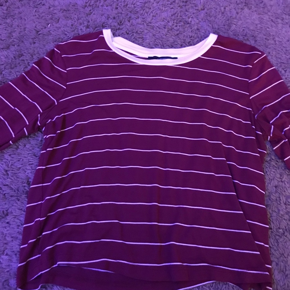 Long sleeve striped crop top